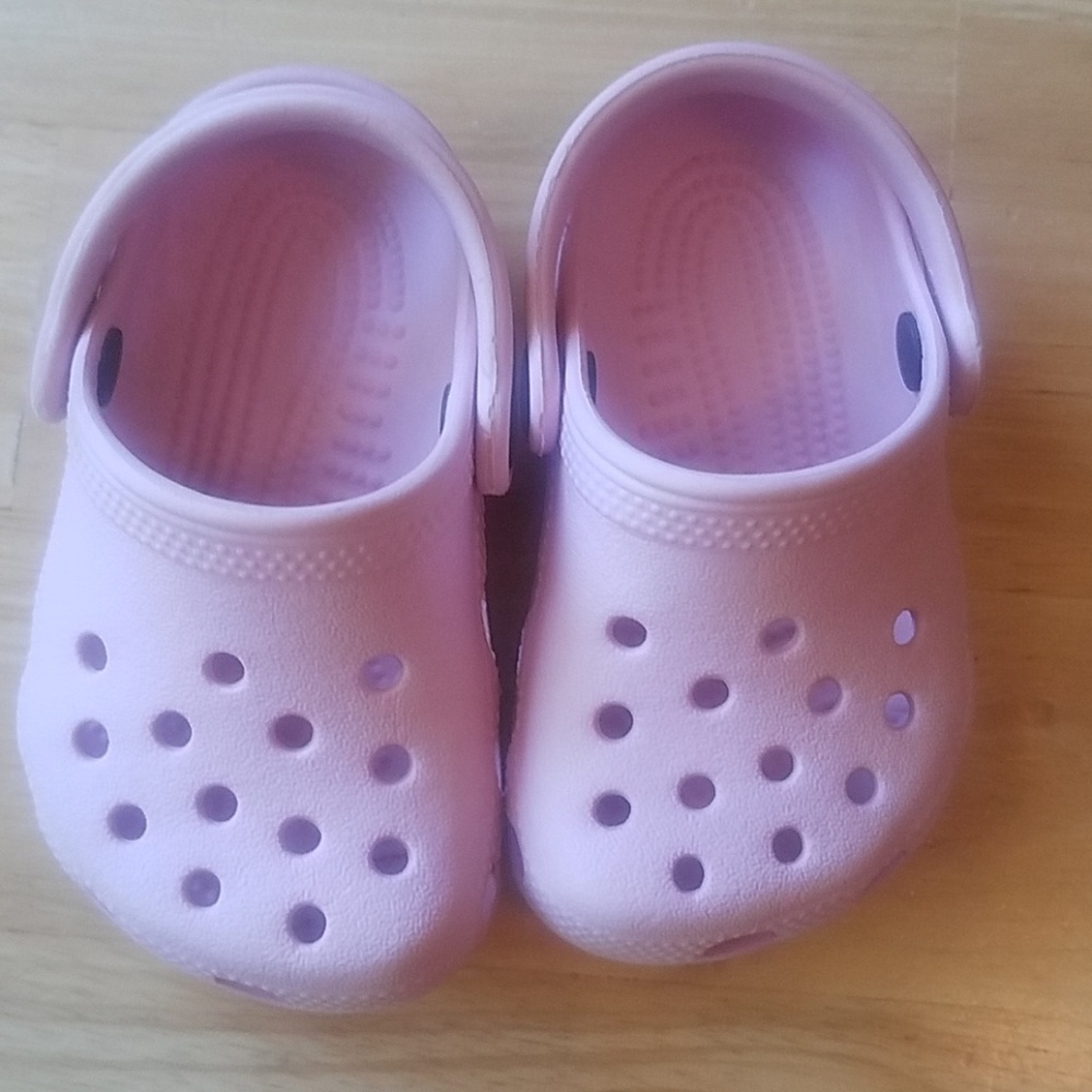 Toddler crocs